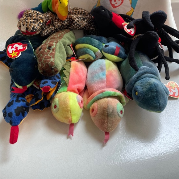 Ty Beanie Babies Reptiles Iguana Insects Lot with Hang Tags! Set 14 RARE RETIRED - Picture 1 of 5